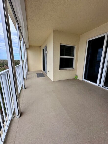 Building Photo - 480 Sail Ln