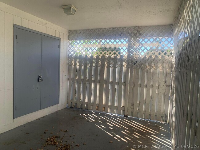 Building Photo - 212 NW 41st Ct