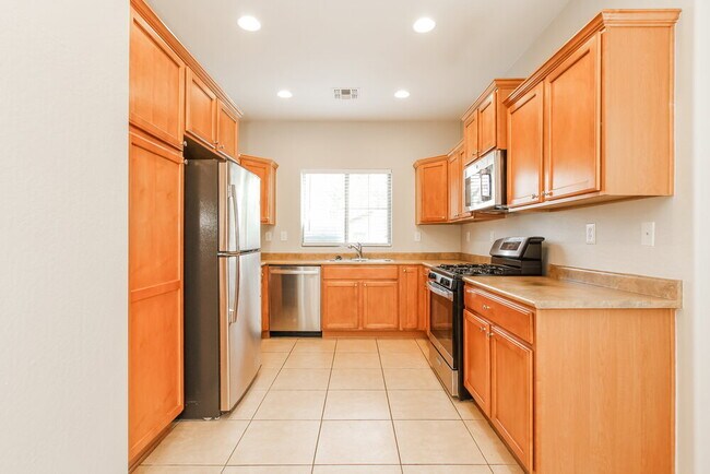 Building Photo - 3649 W Bryce Ct