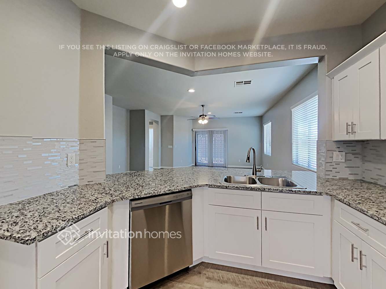 Building Photo - 2623 W Fawn Dr