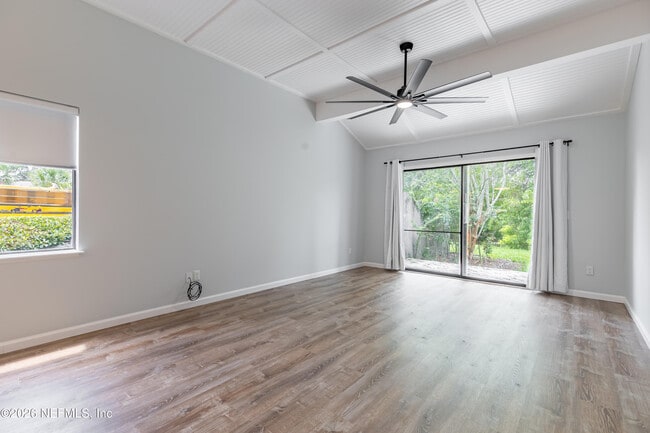 Building Photo - 8118 Baymeadows Cir E