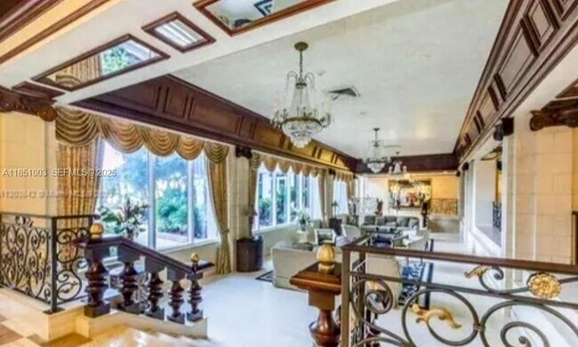 Building Photo - 2030 S Ocean Dr