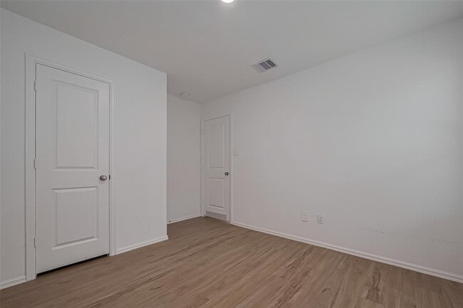 Building Photo - 24119 Maple Turn Ln
