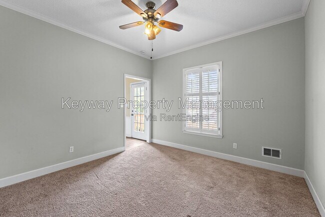 Building Photo - 344 Folkstone Cir