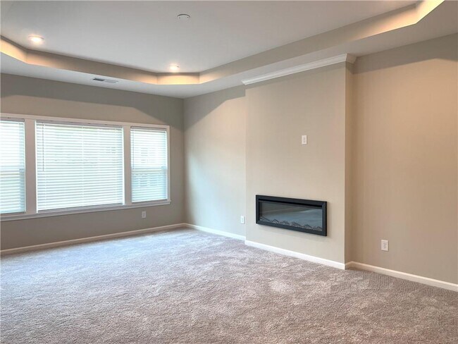 Building Photo - 204 Sage Woods Way