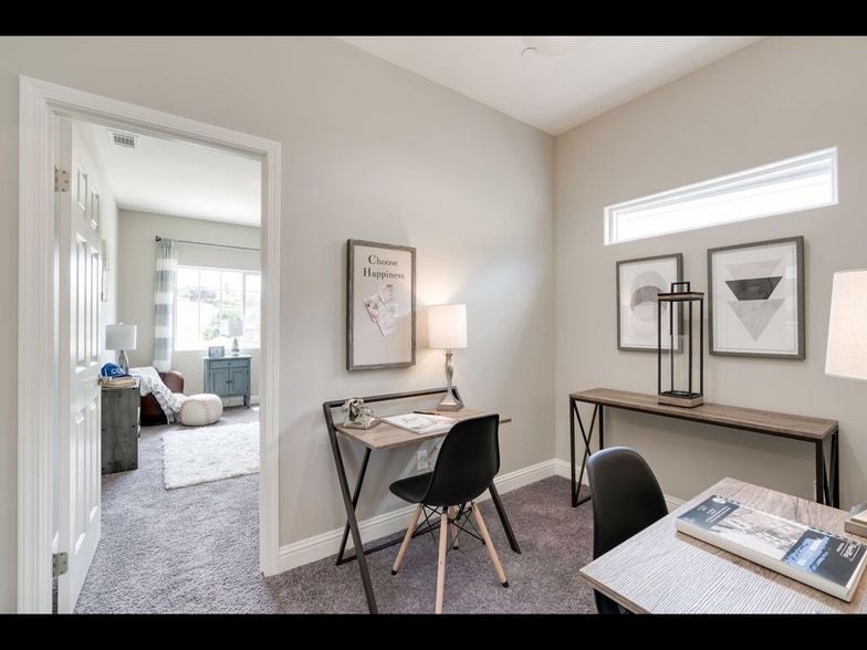 Building Photo - 271 Via Las Casitas