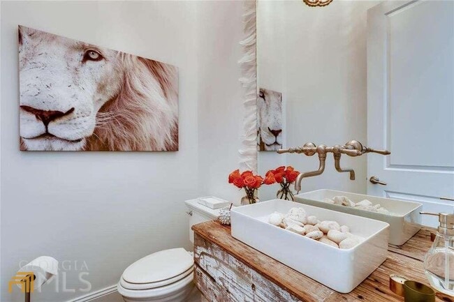 Building Photo - 2962 Savoy Way