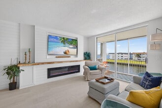 Building Photo - 100 Paradise Harbour Blvd
