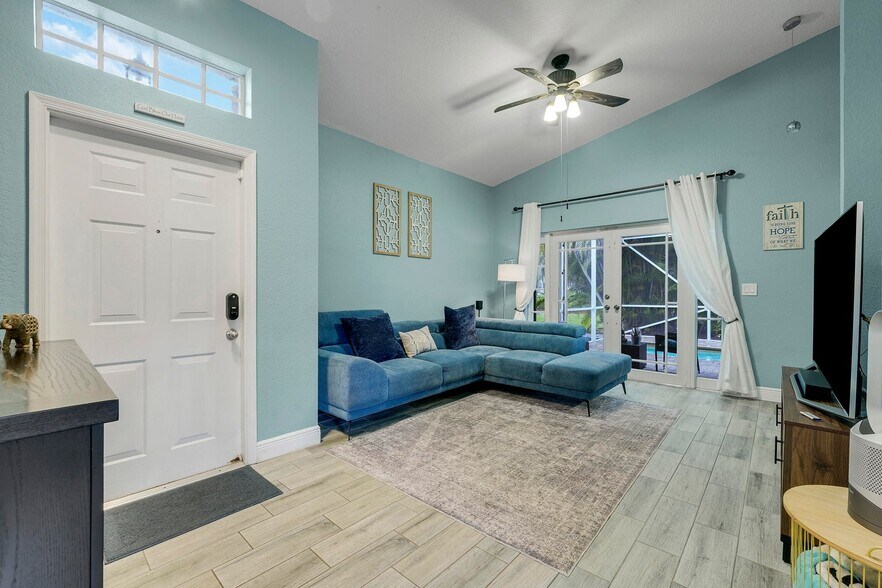 Building Photo - 5959 Durango Dr