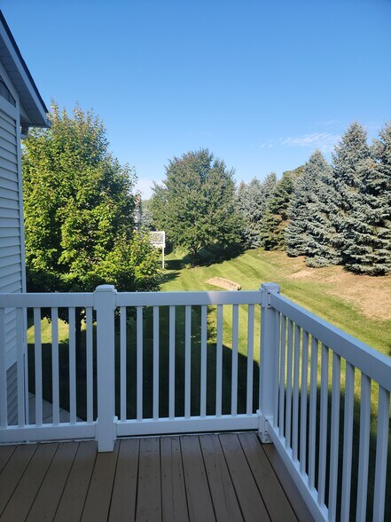 Building Photo - 6026 E Fieldstone Hills Dr