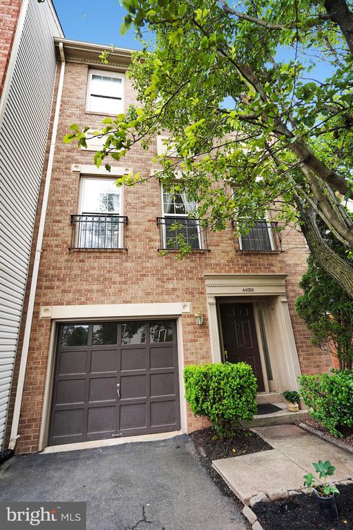 Building Photo - 44030 Gala Cir