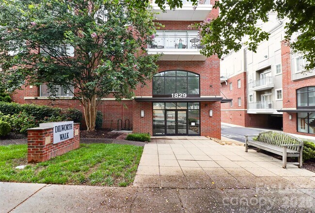 Building Photo - 1829 Kenilworth Ave