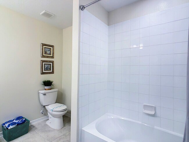 Building Photo - 4784 Clock Tower Dr