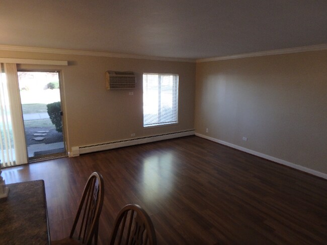 Building Photo - 500 N Wilke Rd