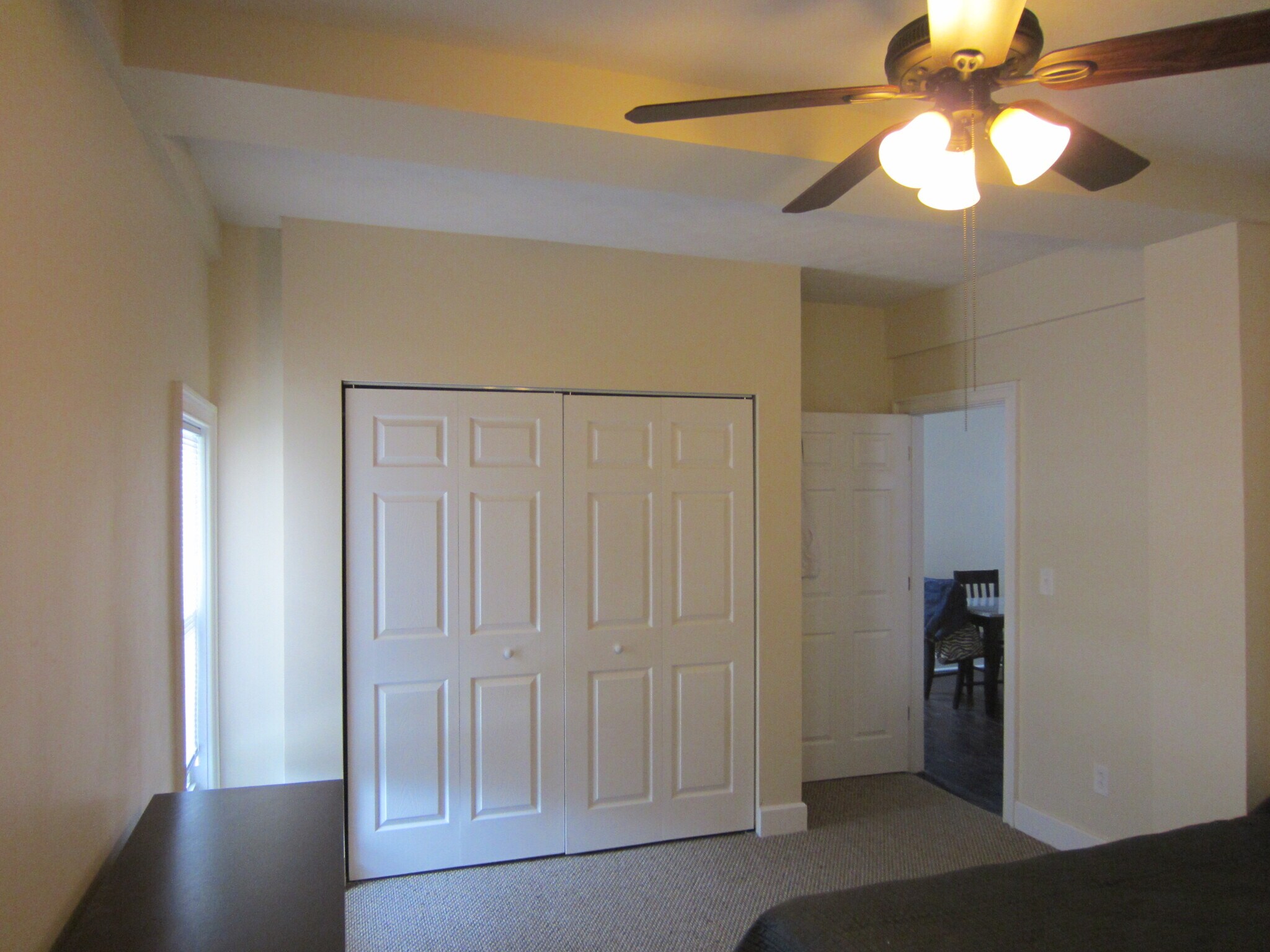 Building Photo - 1654 Holmden Ave
