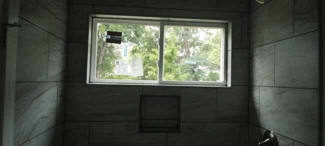 Building Photo - 1517 Mardell St