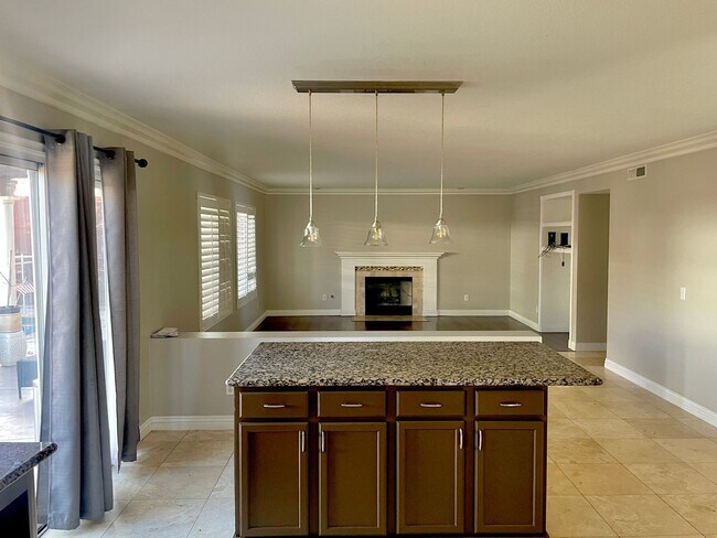 Building Photo - 4 Bed Pool House for Rent in Wildomar