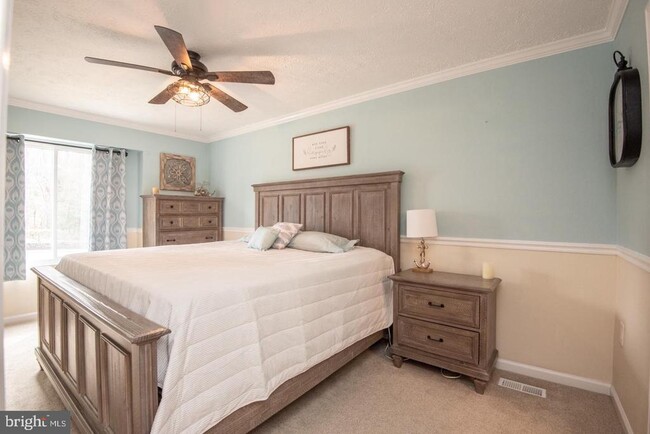 Building Photo - 502 Greenhill Ct