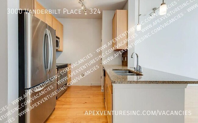 Building Photo - 3000 Vanderbilt Pl