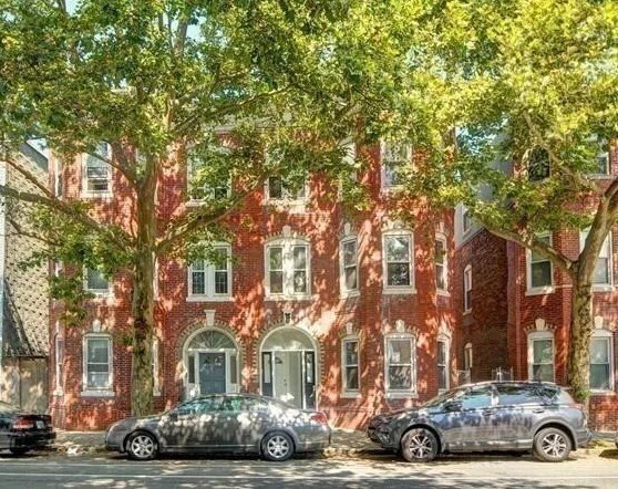 Building Photo - 326 Chelsea St