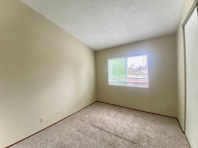 Building Photo - CUTE, COMFY & CONVENIENT CONDO IN UNION CITY