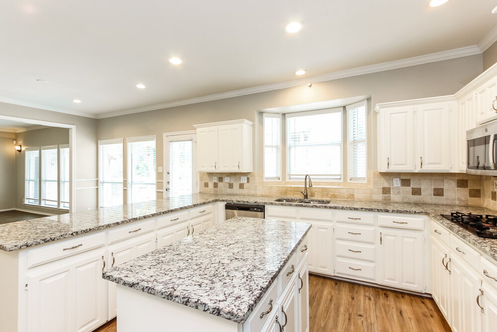 Building Photo - 1804 Sandalwood Ln