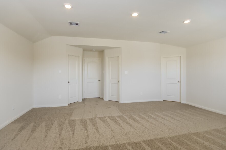 Building Photo - 5911 Littoral Rd