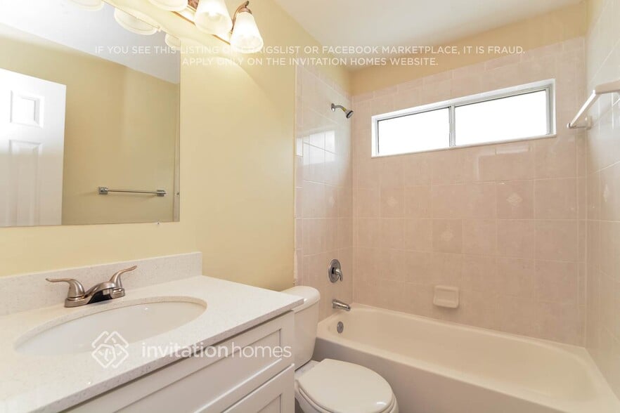 Building Photo - 3197 Timucua Cir