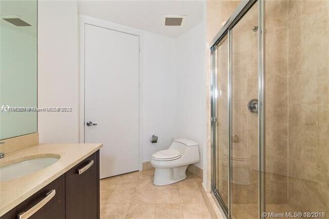 Building Photo - 18101 Collins Ave