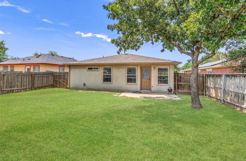 Building Photo - 203 Brooke St