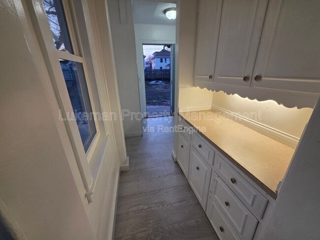 Building Photo - 1821 Horton Ave SE