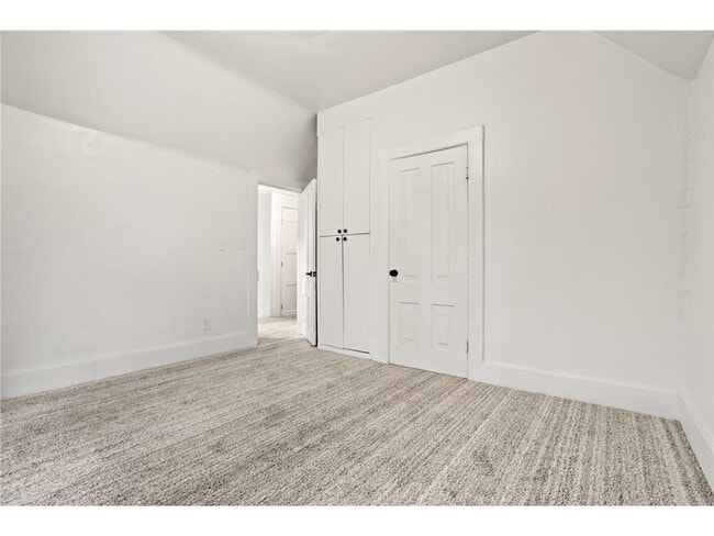 Building Photo - 361 8th Ave S