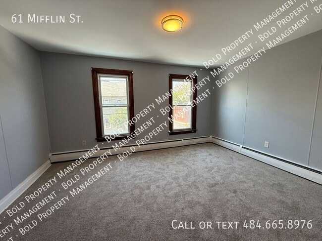 Building Photo - 61 Mifflin St