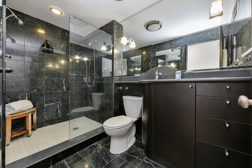 Building Photo - 24 Fayette St