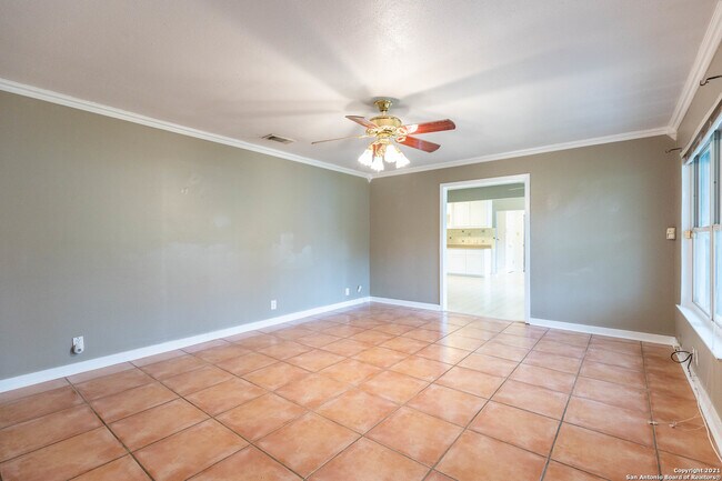 Building Photo - 224 Shadyview Dr