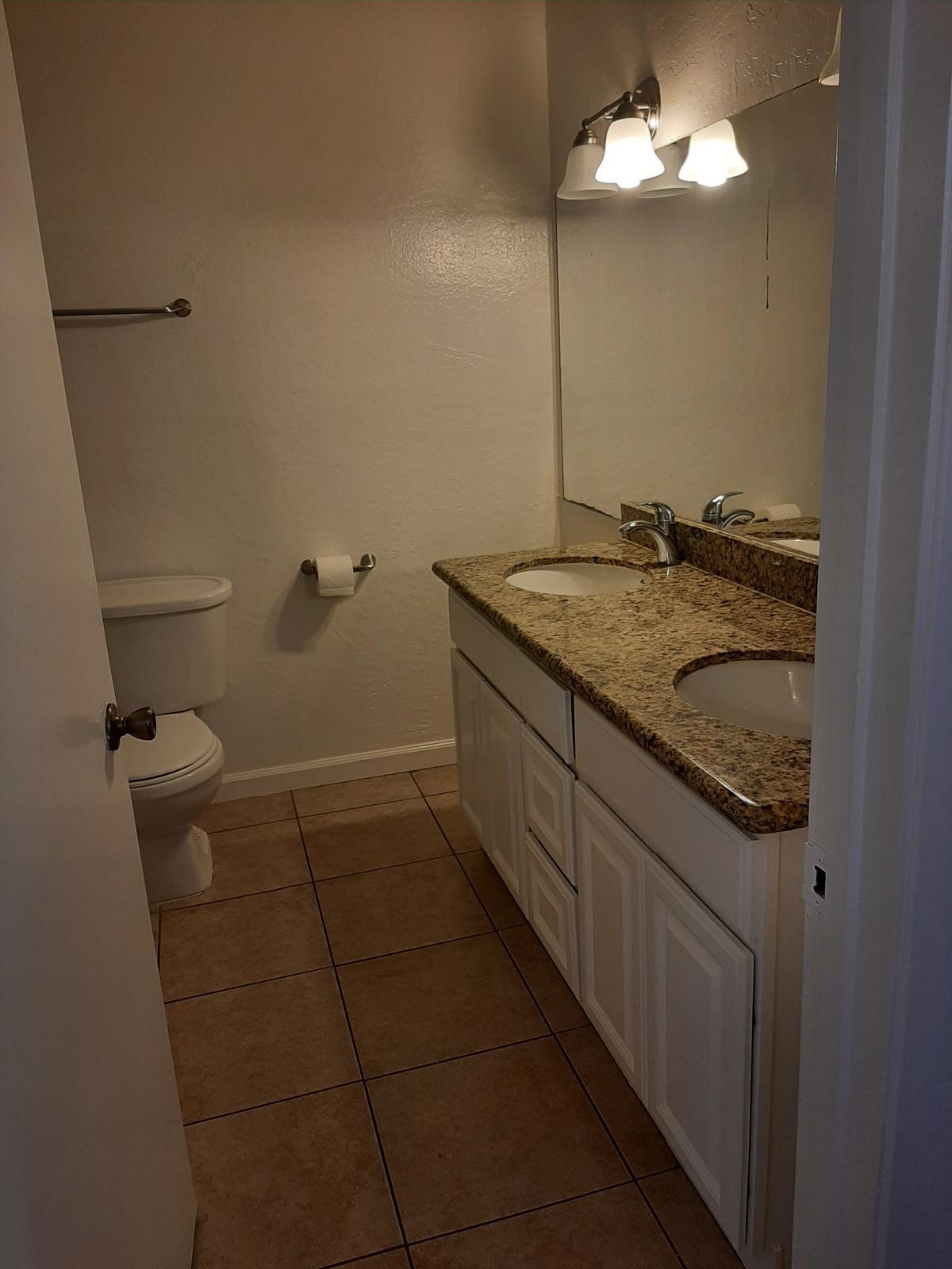 Building Photo - 1009 Murrieta Blvd