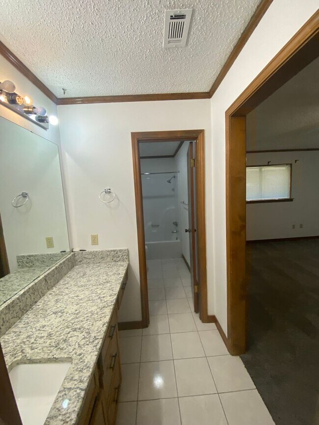 Building Photo - Brownlee Estates