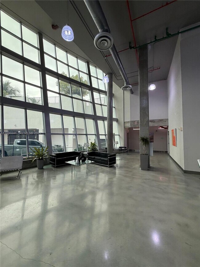 Building Photo - 3029 NE 188th St