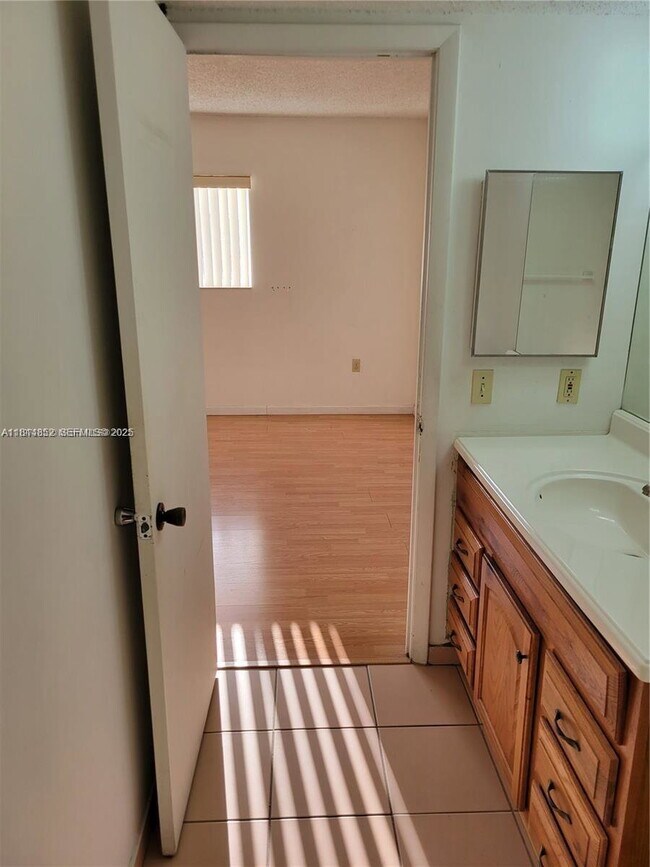 Building Photo - 2680 W 76th St