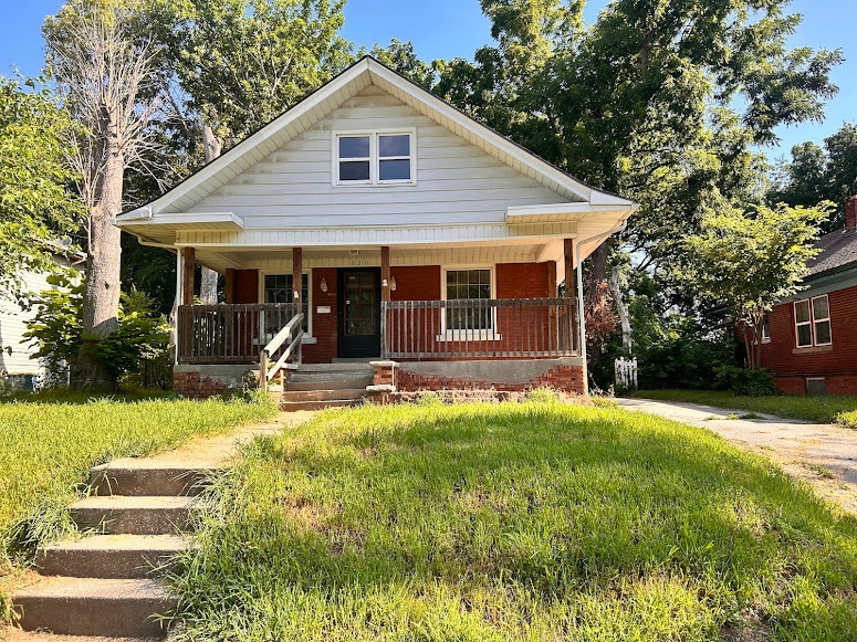 Primary Photo - 520 E Kansas Ave
