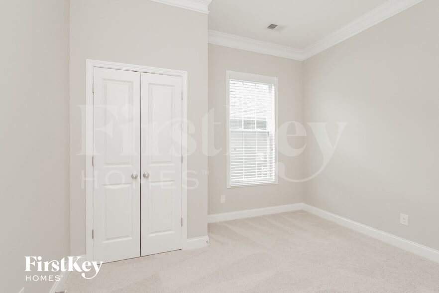 Building Photo - 3817 Norman View Dr