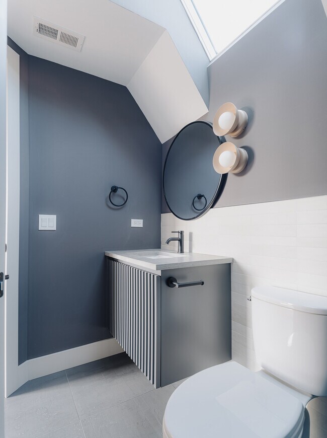 Building Photo - 2228 N Kedzie Blvd