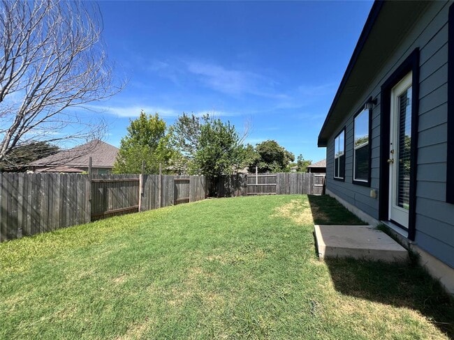 Building Photo - 11701 Timber Heights Dr