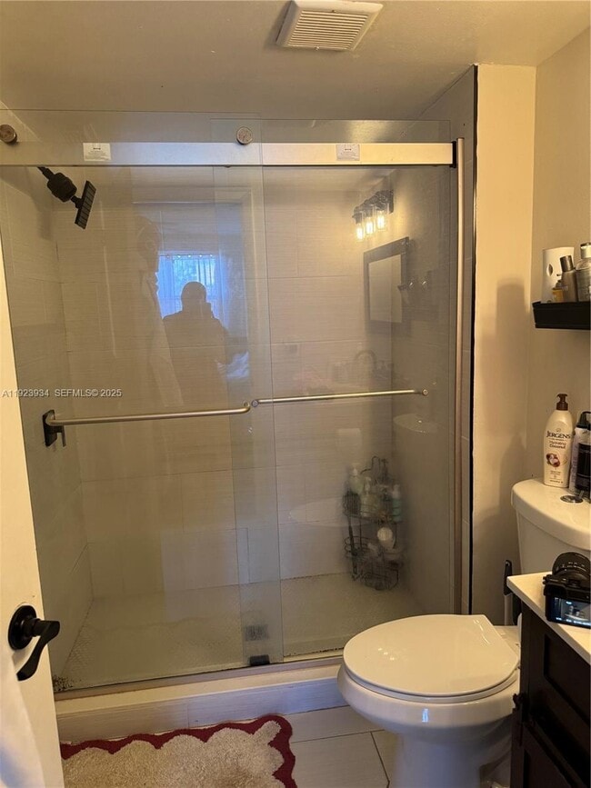 Building Photo - 8801 Wiles Rd