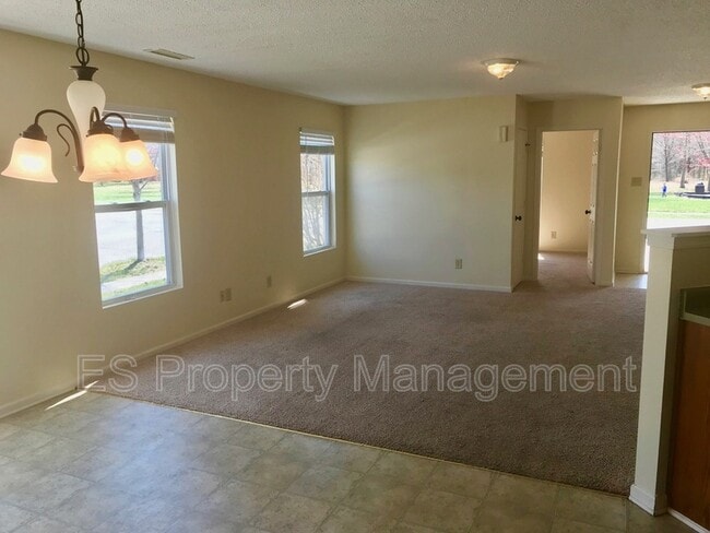 Building Photo - 10264 Cumberland Pointe Blvd