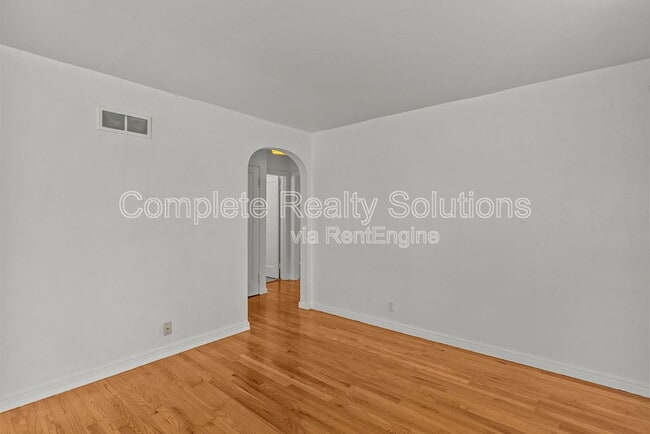 Building Photo - 6605 Barken Ave