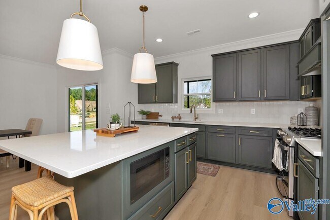 Building Photo - 101 Stenness Br