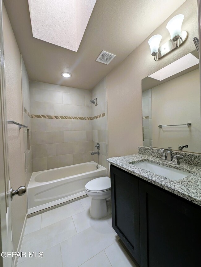 Building Photo - 616 Rafael Marmolejo St