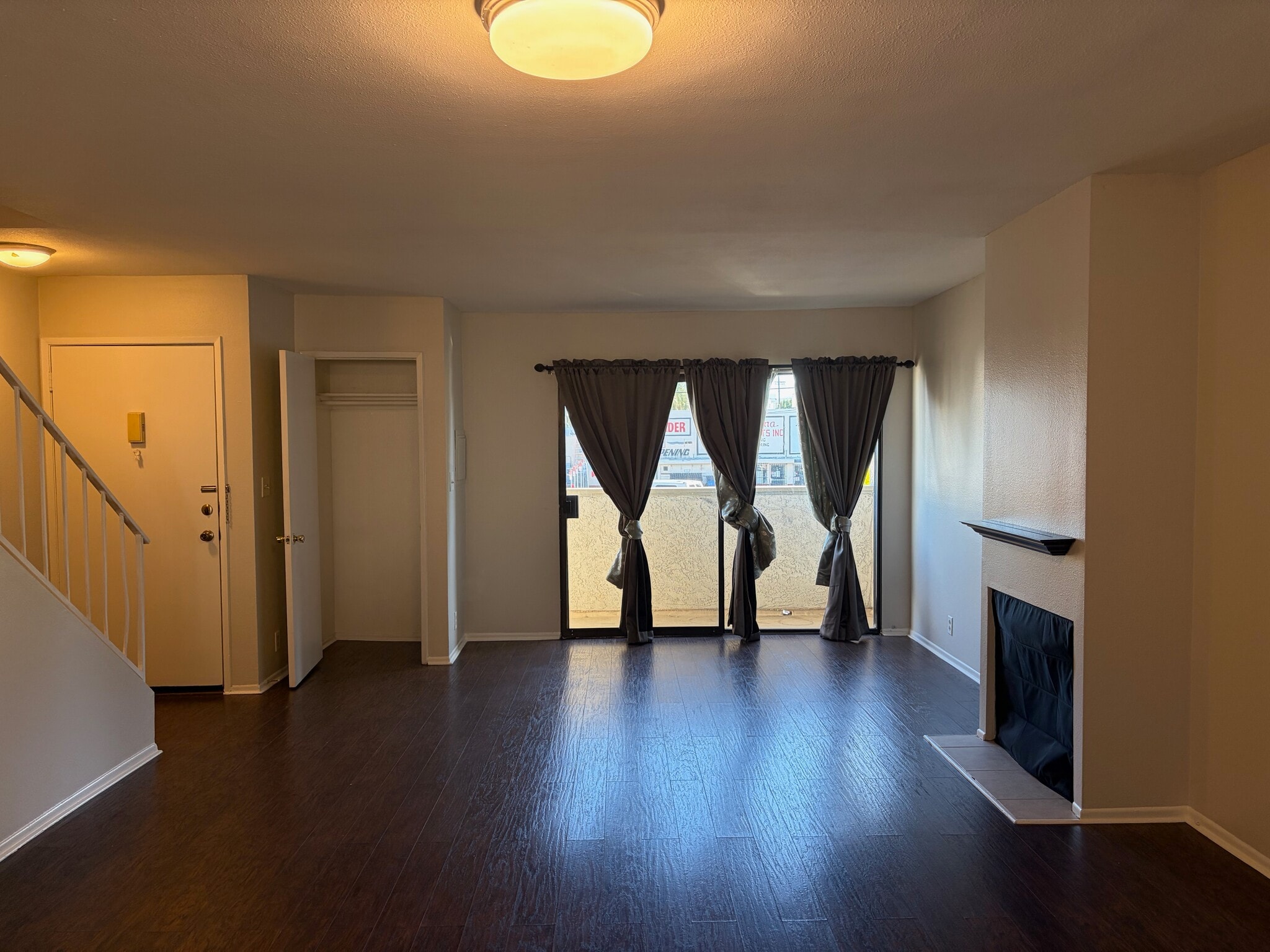 Building Photo - 7226 Jordan Ave