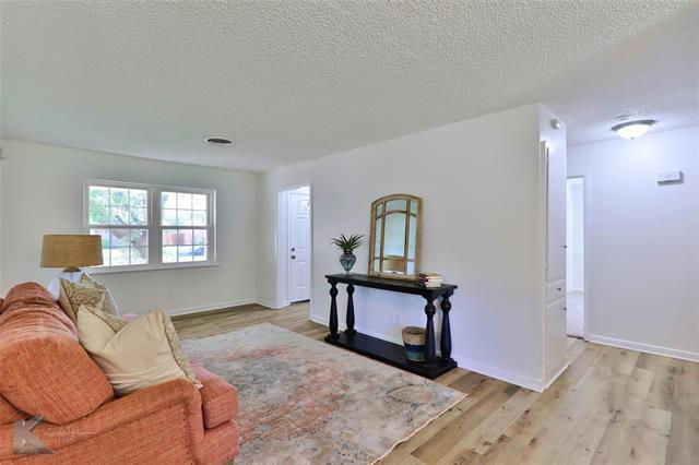 Building Photo - 3010 Nonesuch Rd